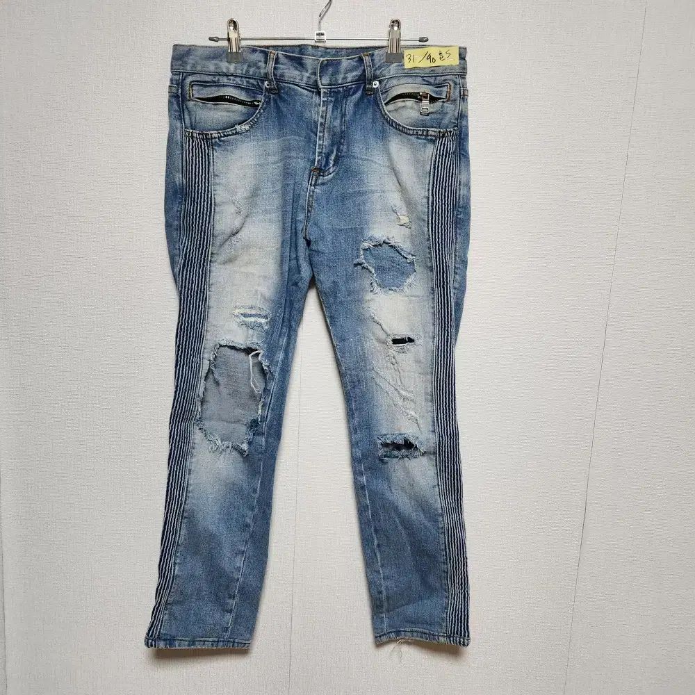 【雷市場（ポンジャン）商品韓国直送】 BALMAIN(バルマン) メンズ デニム 31 インチ@ 9904