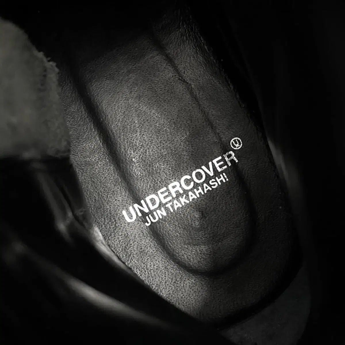 アンダーカバー