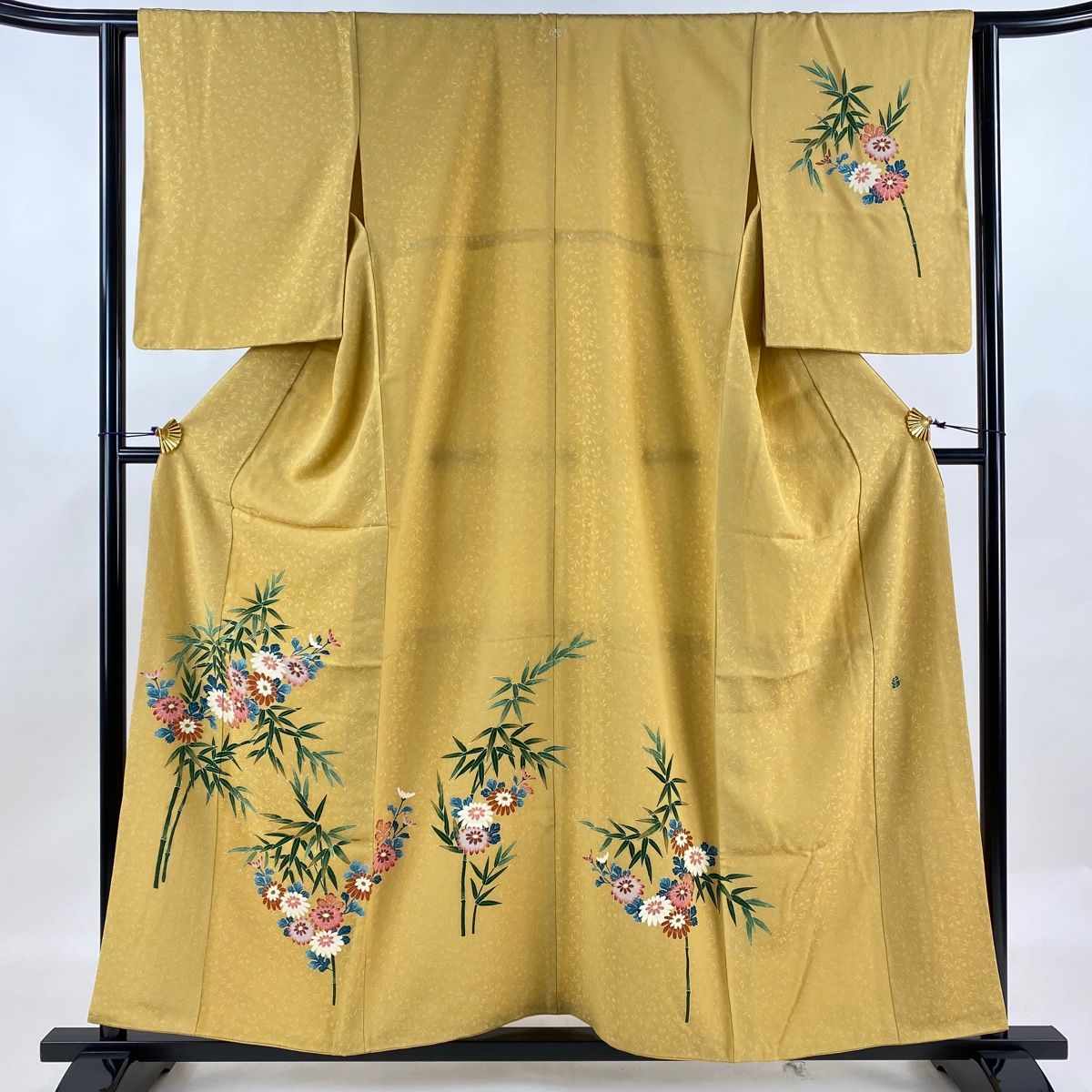 付下げ 身丈156.5cm 裄丈62.5cm S 袷 落款 菊 竹 金彩 山吹色 正絹 秀  