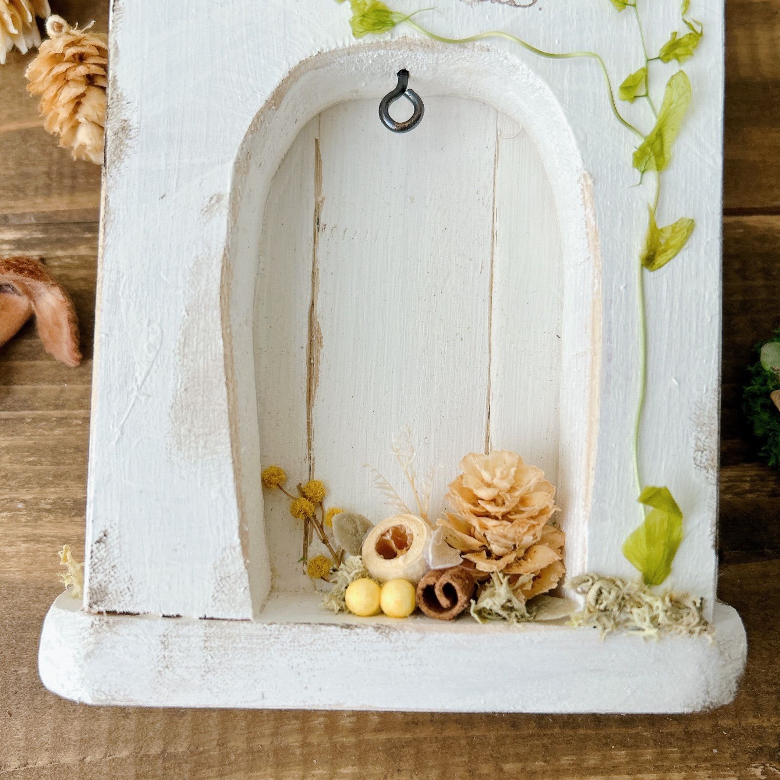 No.86 木製 アーチ ニッチ 木のおうち リース 木の実 インテリア雑貨