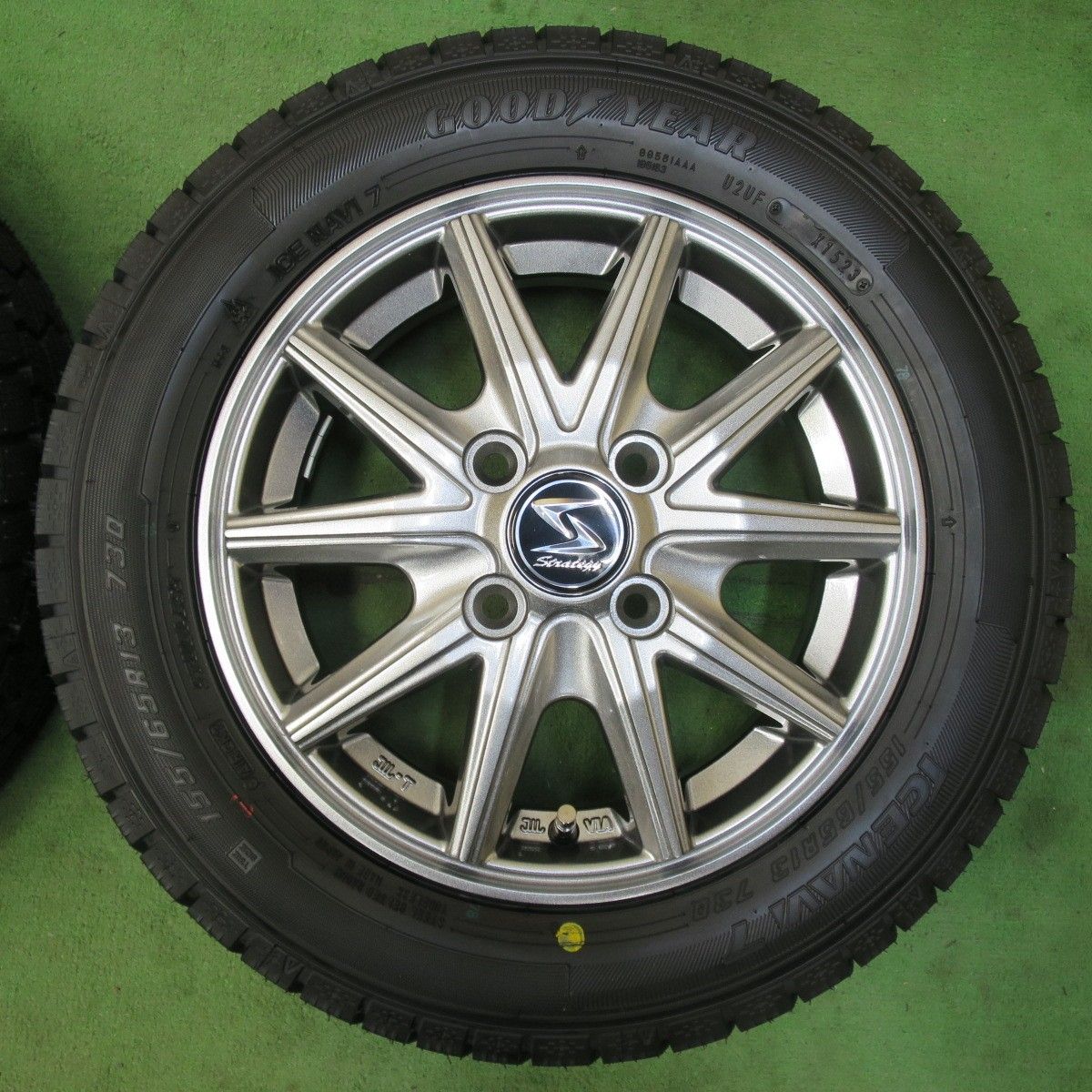 未使用！23年☆スタッドレス 155/65R13 グッドイヤー アイスナビ7 