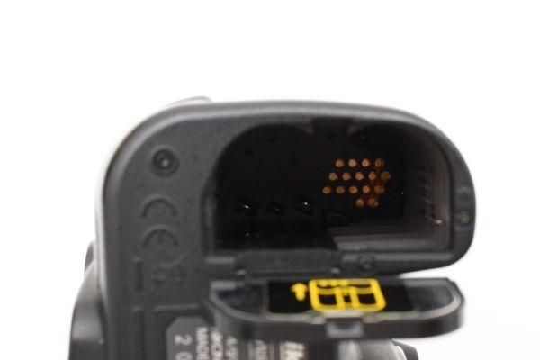 ボディ ニコン｜N056