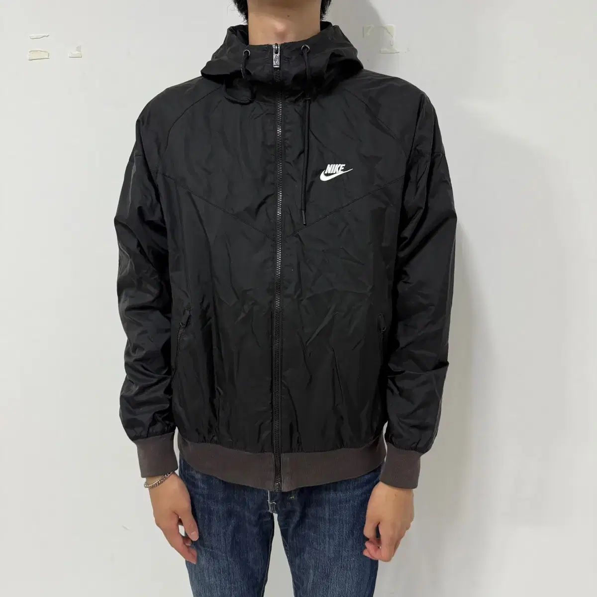 NIKE ナイキ ウインドブレーカー 黒 used Nike(ナイキ） ウインドブレーカー 黒 - メルカリ