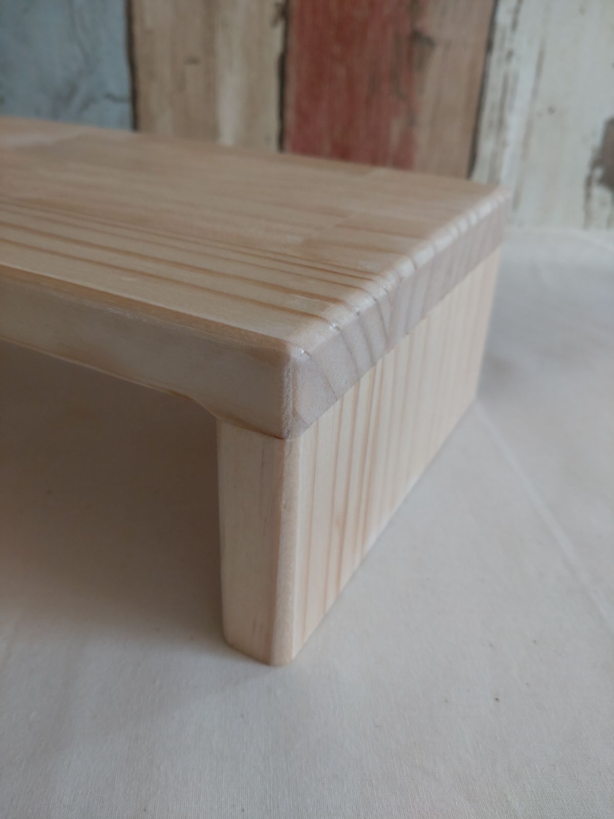 椅子やテーブルにもなる 木製 コの字ラック 水槽台 ハンドメイド