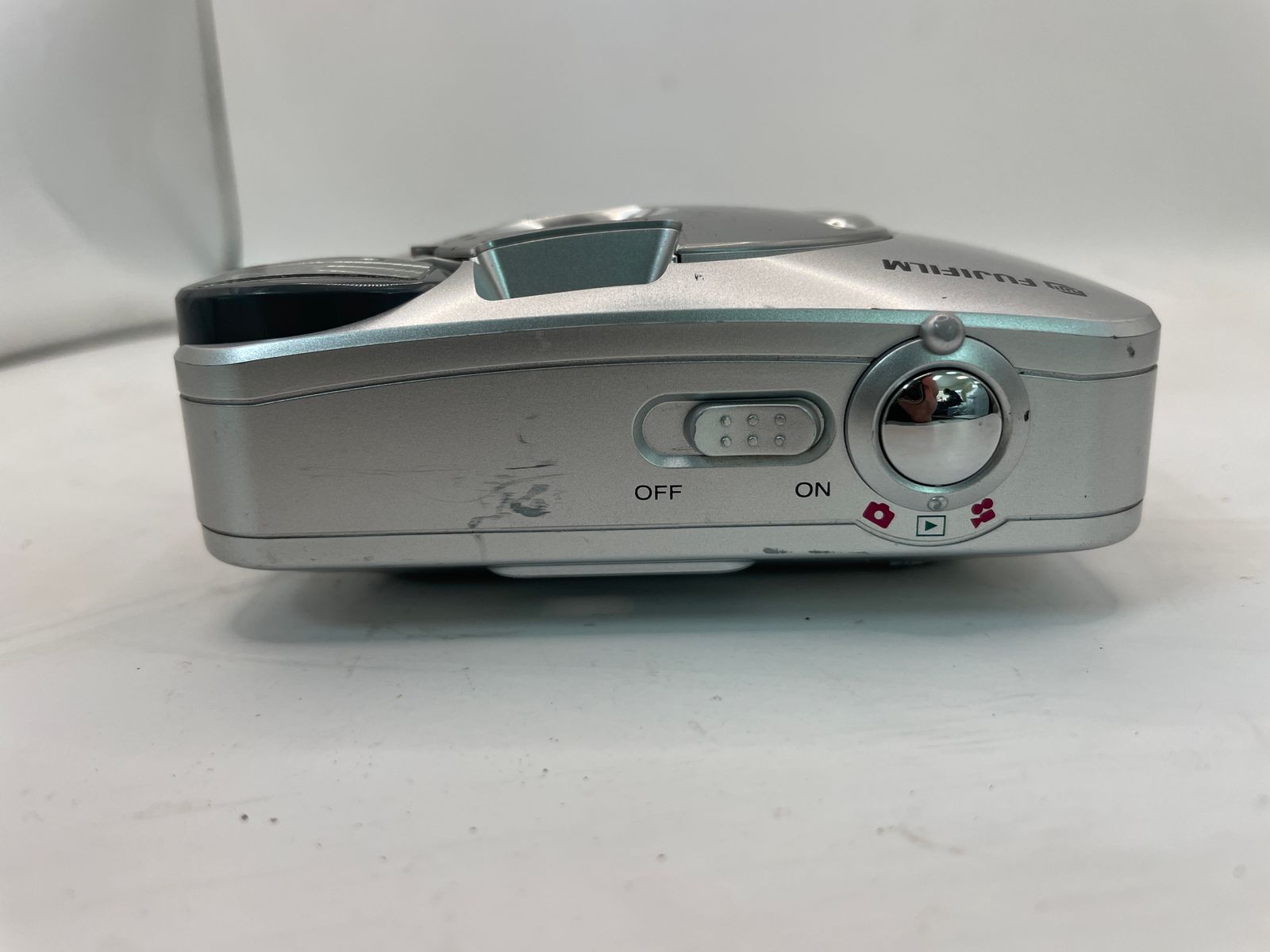 ジャンク品 FUJIFILM A201 カメラ コンパクトデジタルカメラ 0014