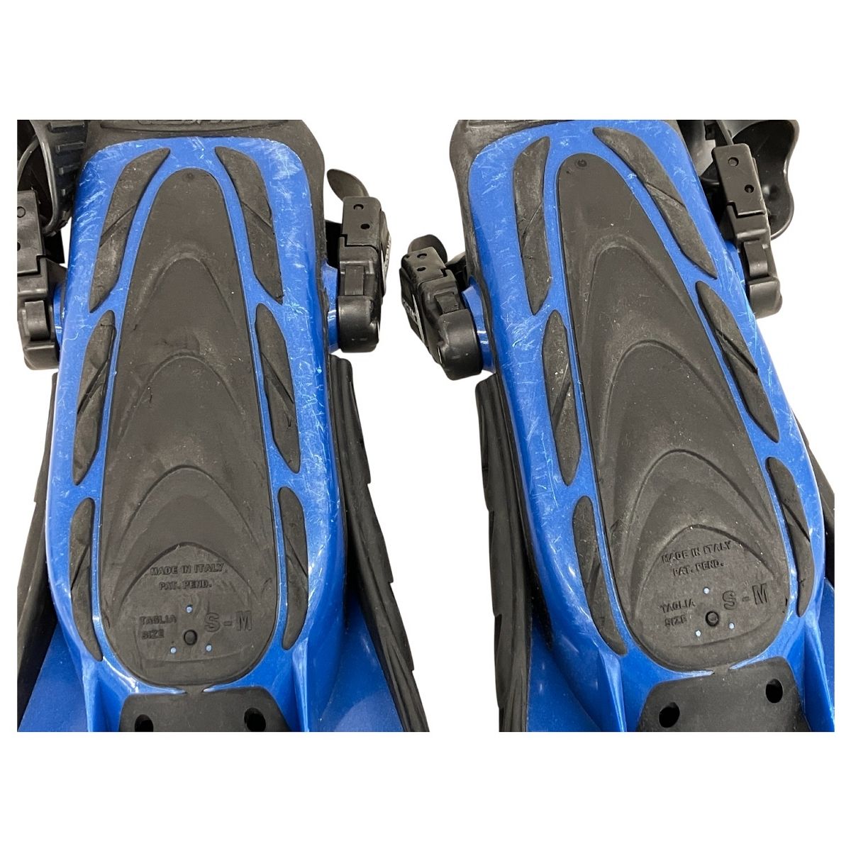  CRESSI クレッシー リアクション フィン サイズ S-M ダイビング用品 フィン ダイビング シュノーケリング