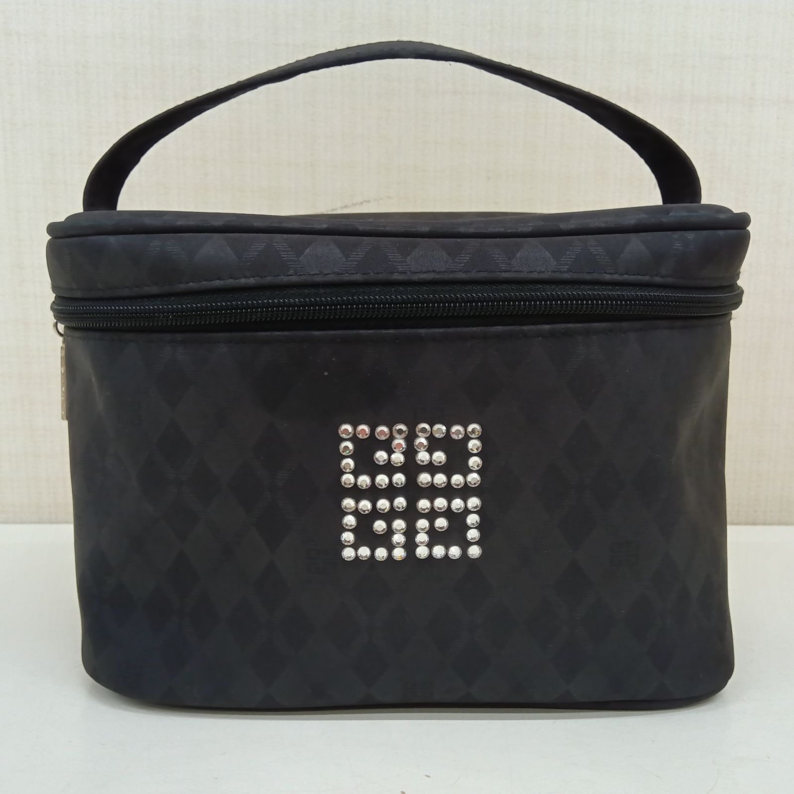 新品新作　ジバンシー　オリジナルバニティ　ポーチ　ブラック GIVENCHY ジバンシｲ バッグ ／ ジバンシー ポーチ ／ バニティ