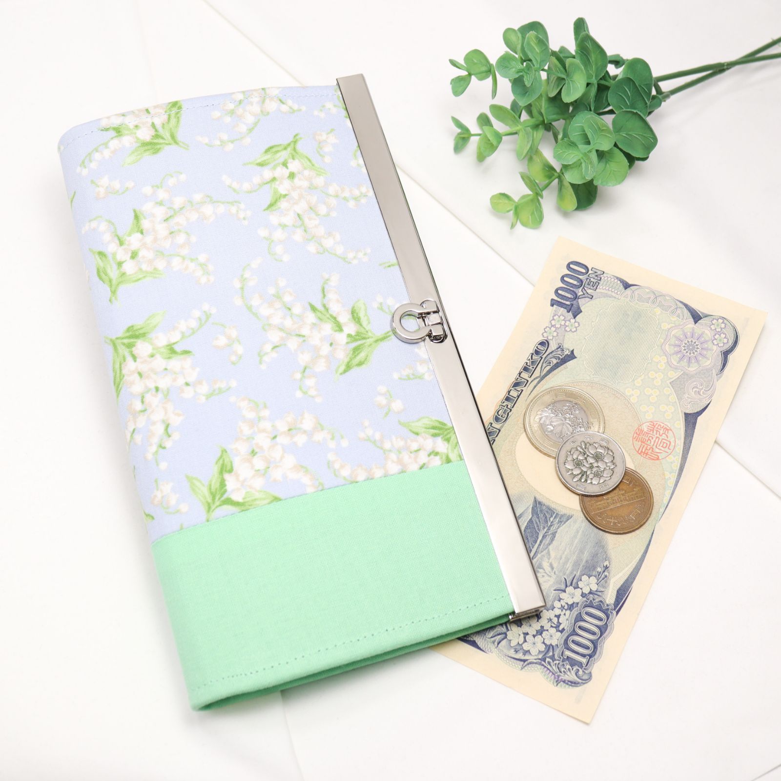 受注製作】刺繍3つ・タンバリン グレー×ベージュ 本革長財布 ミナ