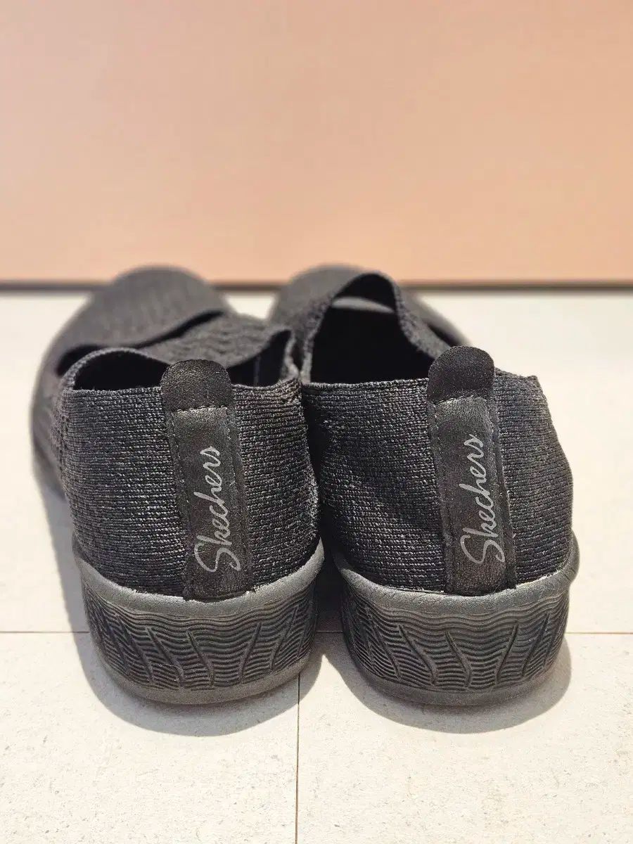 SKECHERS スケッチャーズ MARY JANE メリージェーン スリッポン 230