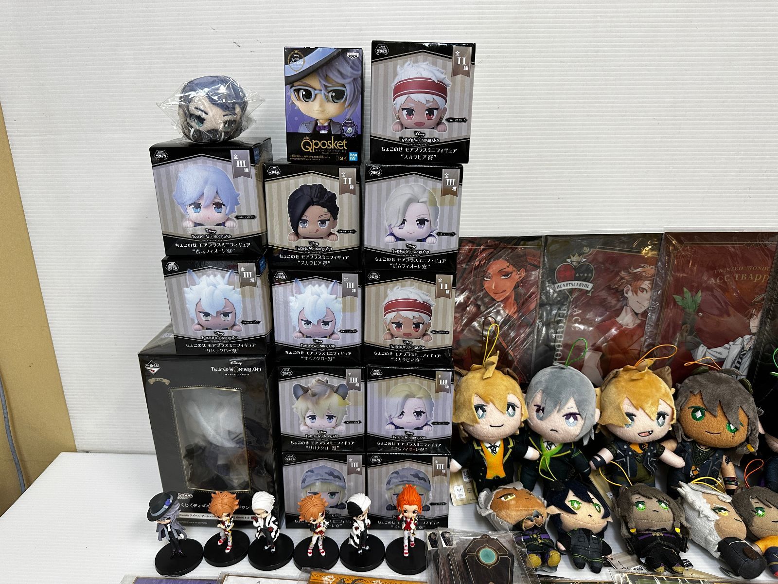 △ツイステットワンダーランド ツイステ ぬいぐるみ フィギュア その他