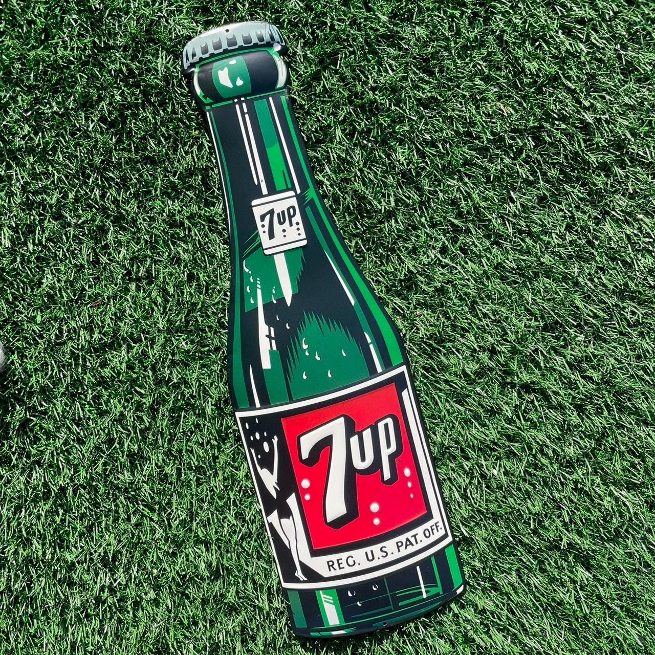 レア！　1952年　セブンアップ　エンボス　看板　7up StoutSign 楽天市場】7UP セブンアップ エンボスティンサイン （1960年代