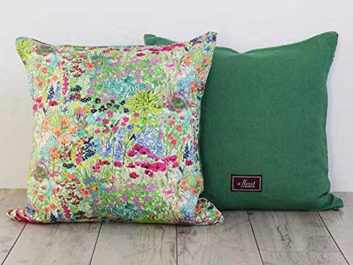 FLORET LONDON [LIBERTY PRINT リバティプリント]を使用した クッションカバー45&times;45cm アリスズ・ガーデン グリーン