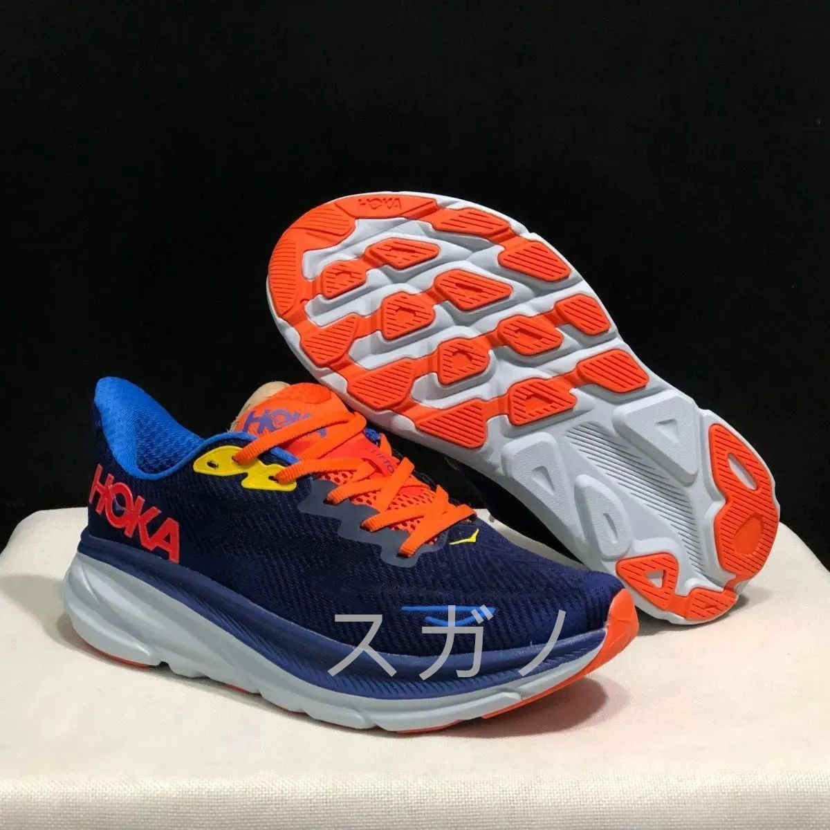 新品未使用 HOKA ONE ONE Clifton 9 ランニングシューズ 