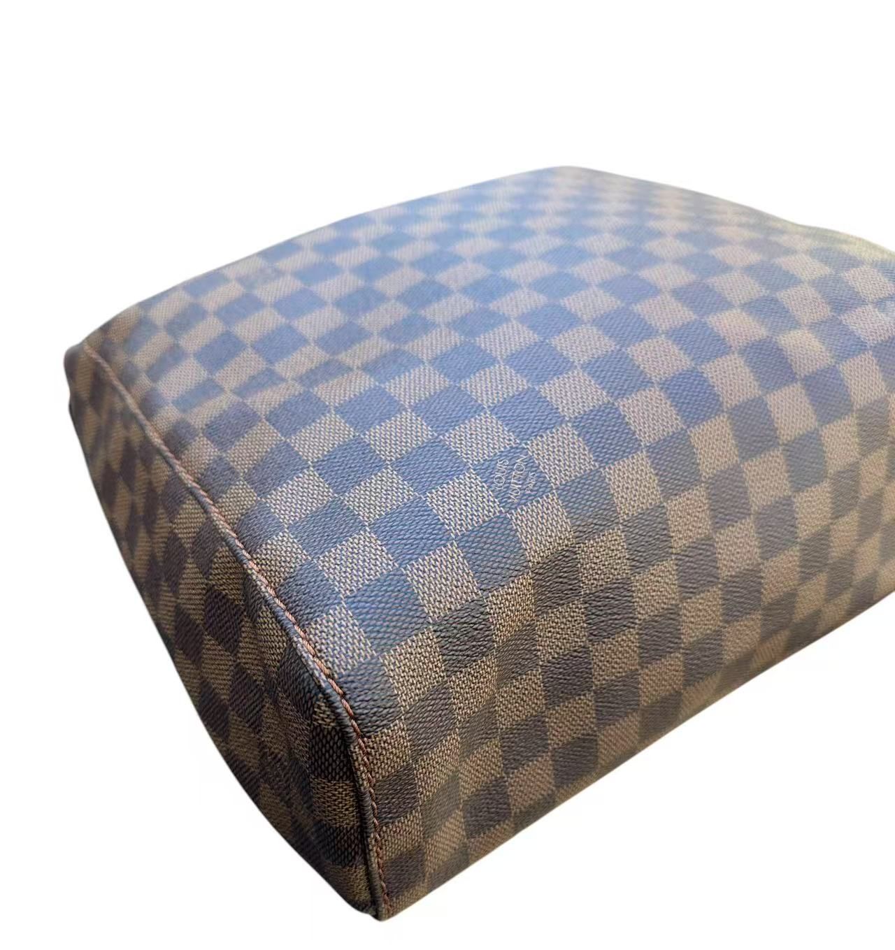 VUITTON