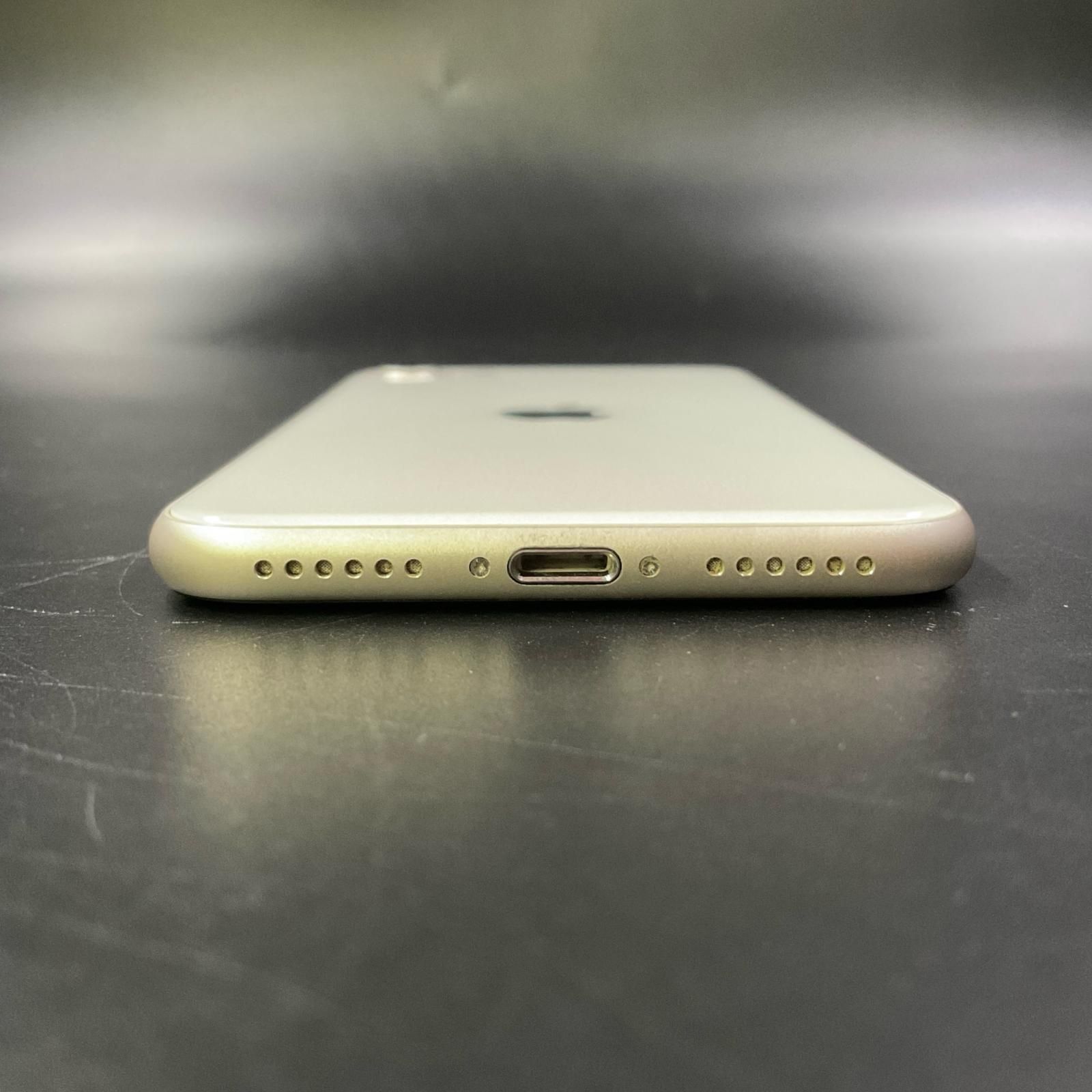 iPhoneSE第3世代　256GB スターライト(白)美品 Apple iPhone SE (第3世代) 256GB SIMフリー [スターライト