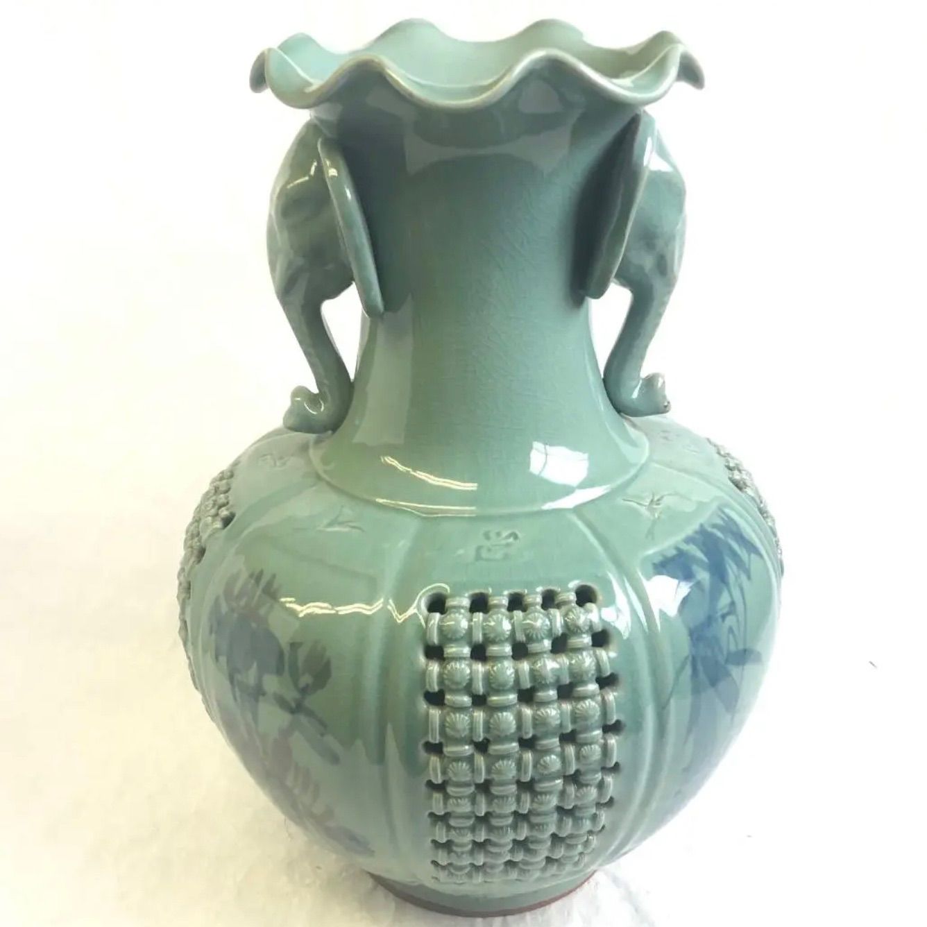 人気日本製海泉　象耳飾り壺　花瓶　花器　透かし彫り　未使用 置物