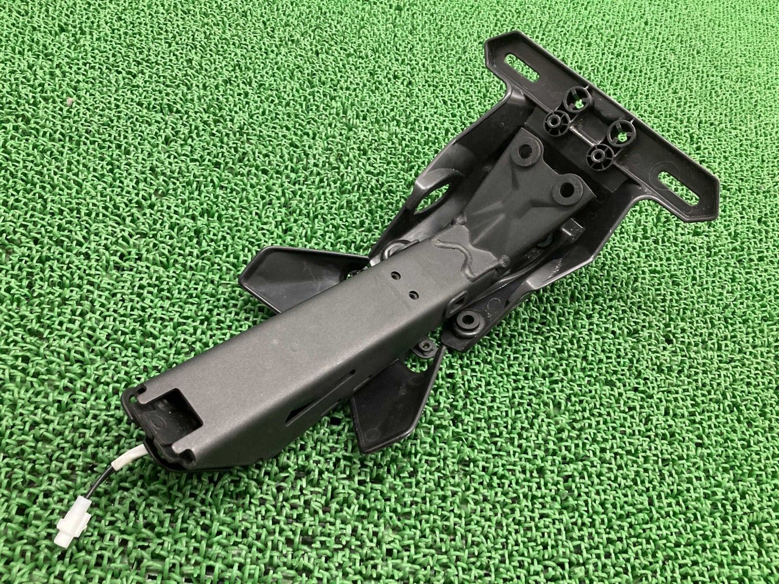 ZX-25R リアフェンダー 35019-0670 カワサキ 純正 バイク 部品 ZX250E