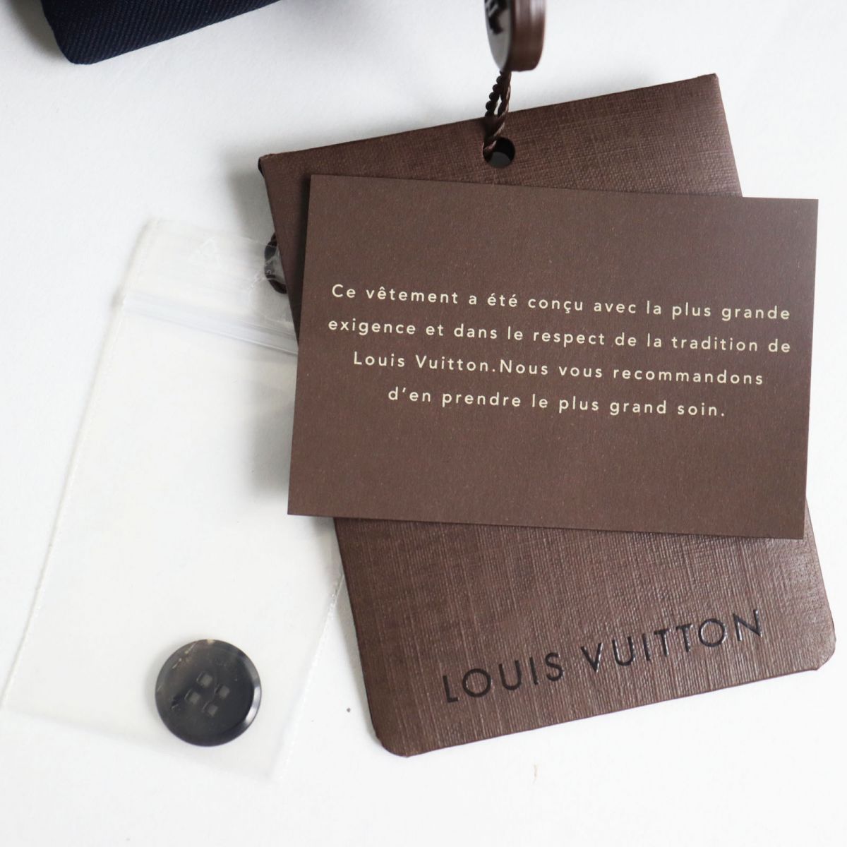 Louis Vuitton VNR 900 c. №10078453 в г. Душанбе - Мужская обувь