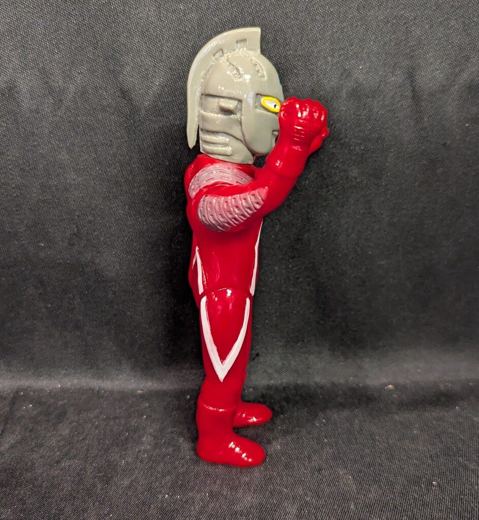 ヤモマーク 大怪獣シリーズ ウルトラセブン 赤成型/グレー ヤモマーク 大怪獣シリーズ ウルトラセブン 赤成型/グレー