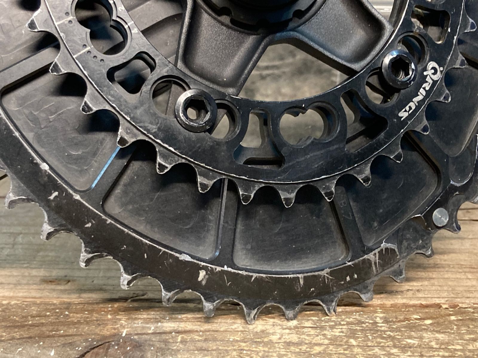ROTOR ブラック クランクセット　楕円 ROTOR(ローター)の楕円ギア Q-RINGSをインストール！シマノ