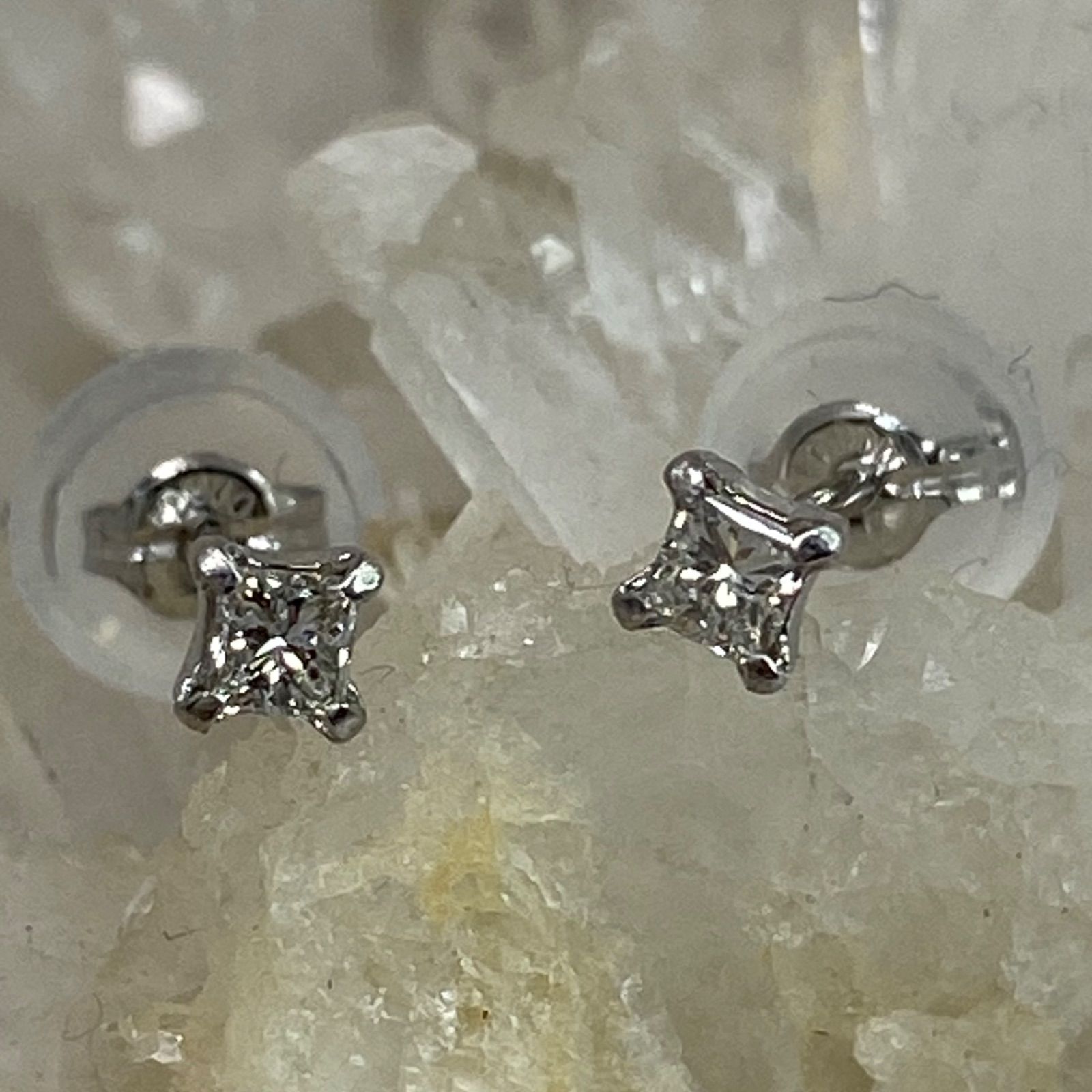 直販販売品 pt900 プラチナ 天然ダイヤモンド 0.08ct ピアス www.m