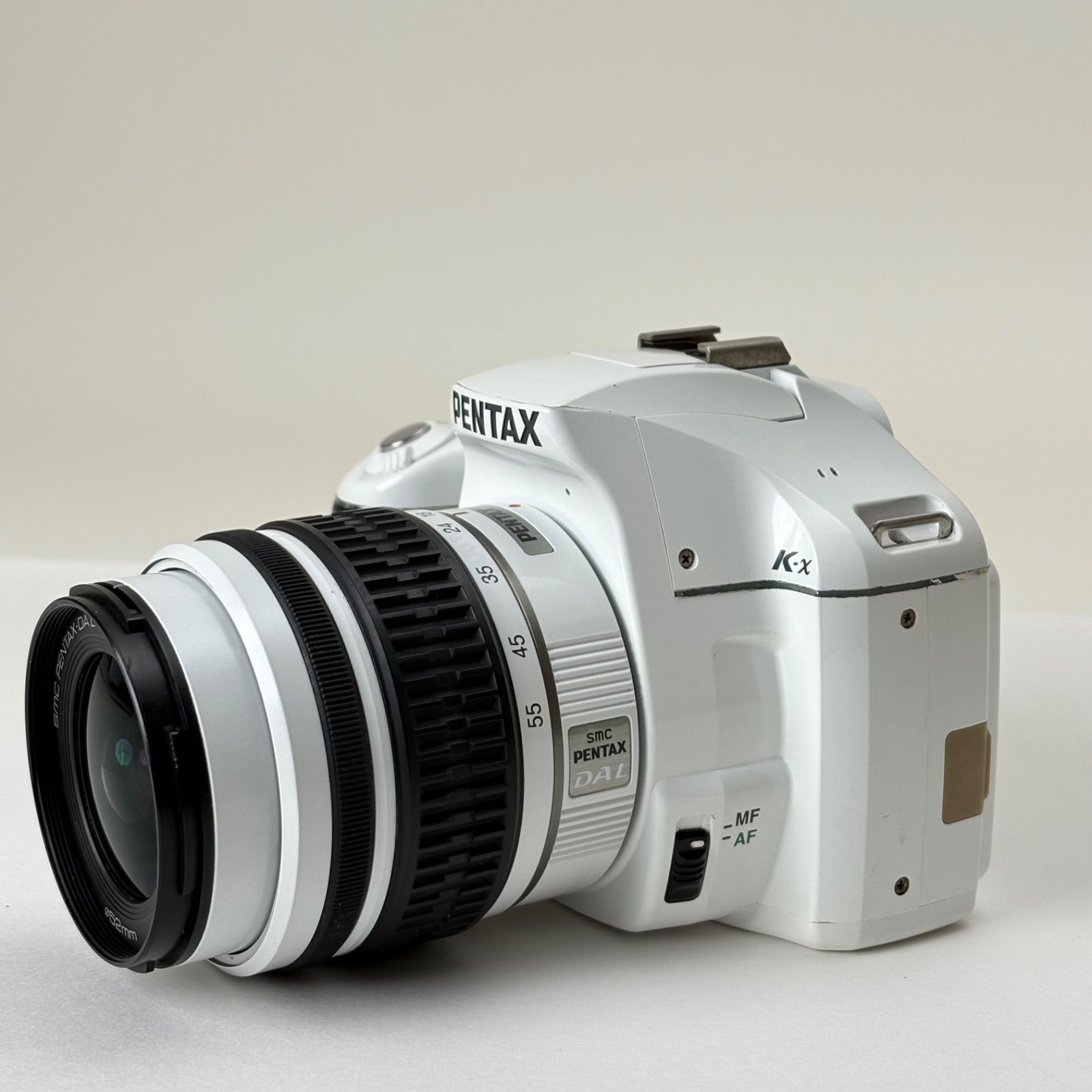 PENTAX K-x 18-55mm 標準レンズセット 白 070 PENTAX K-x 18-55mm 標準