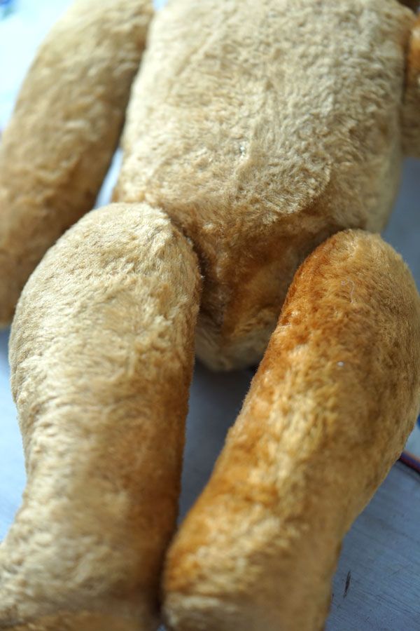 フランスのレーヨンファーのあどけない可愛さのベア42cm