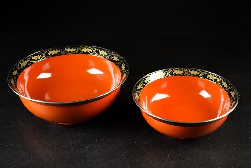 銀縁唐草蒔絵 兜鉢