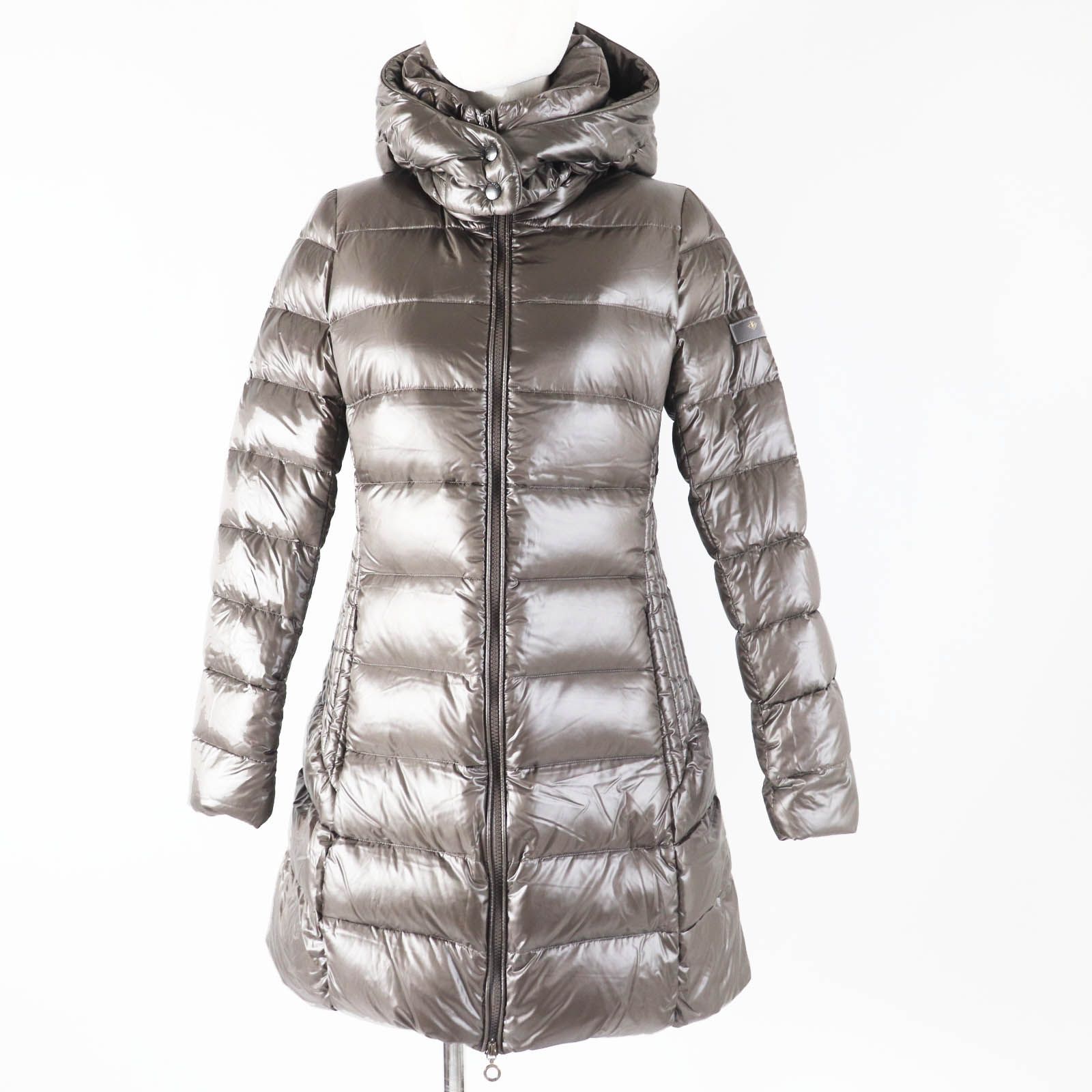 美品TATRAS グレー ダウンジャケット フード付き