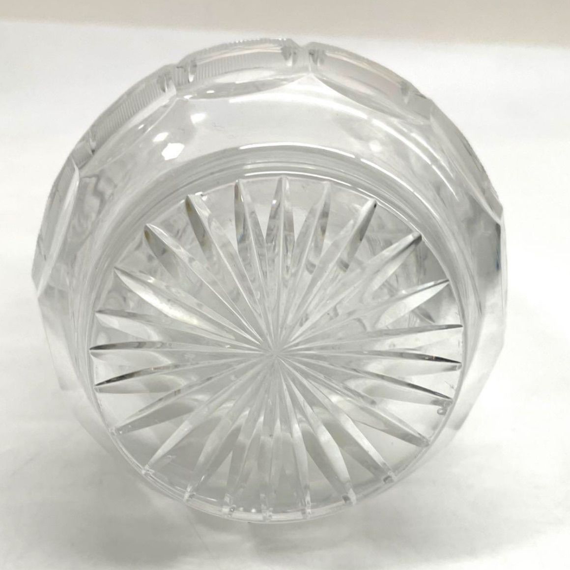 ボヘミア カットクリスタル花瓶 約30cm 専用箱付き ボヘミア カットクリスタル花瓶 約30cm 専用箱付き