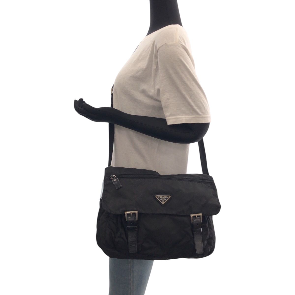 PRADA プラダ テスート 三角ロゴプレート ブラック 黒 シルバー金具 