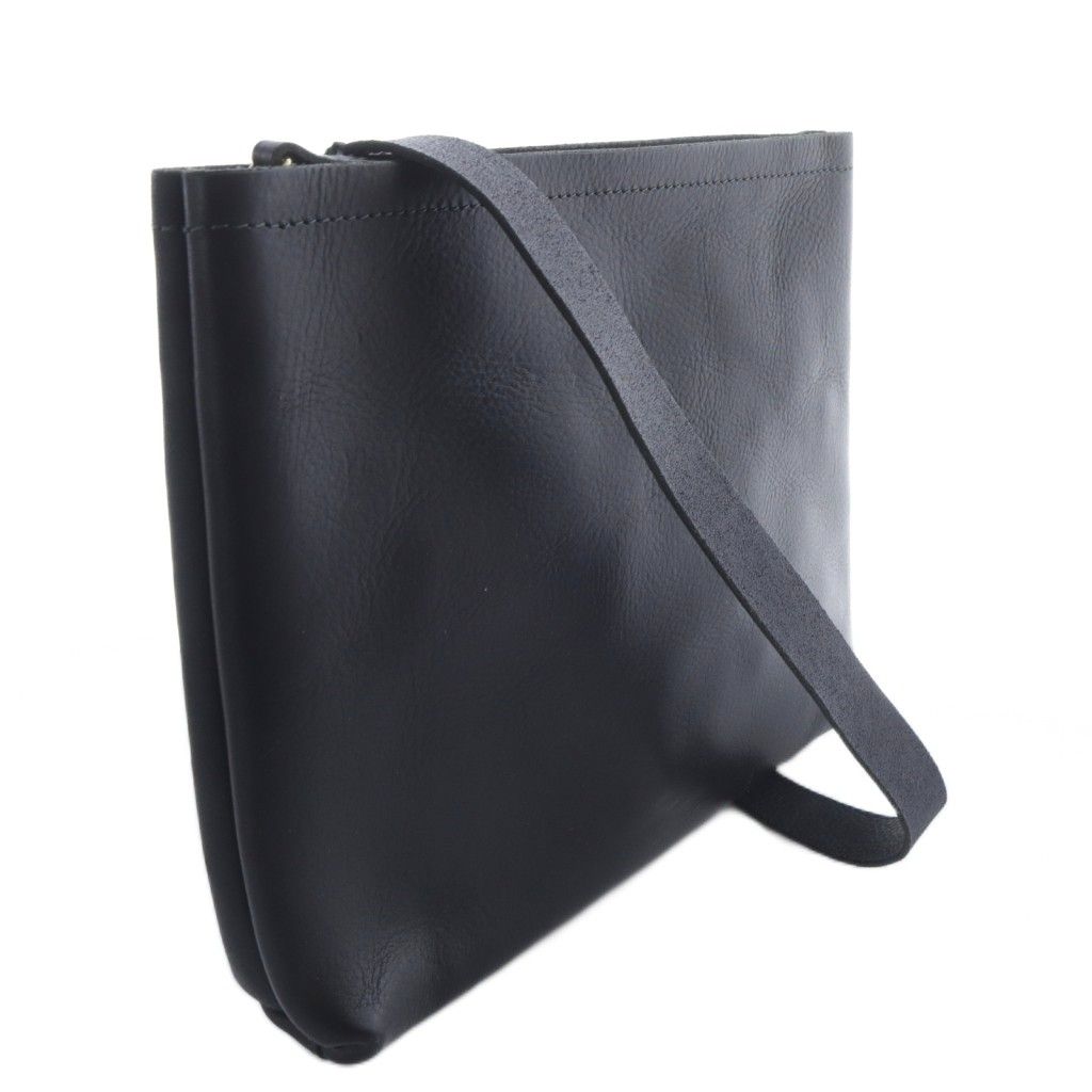 イボーナ レザー2WAYバッグ ショルダーバッグ クラッチバッグ 黒  