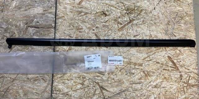 未使用 トヨタ HDJ101 UZJ100 ランドクルーザー 純正 クォーター ベルトモール 右 RH TOYOTA land cruiser Quarter belt molding RH
