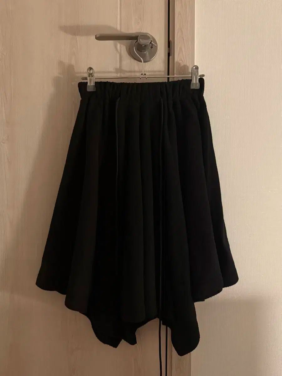 JiCHOI ジチョイ コンフォート 23-001 フ スカート ブラック