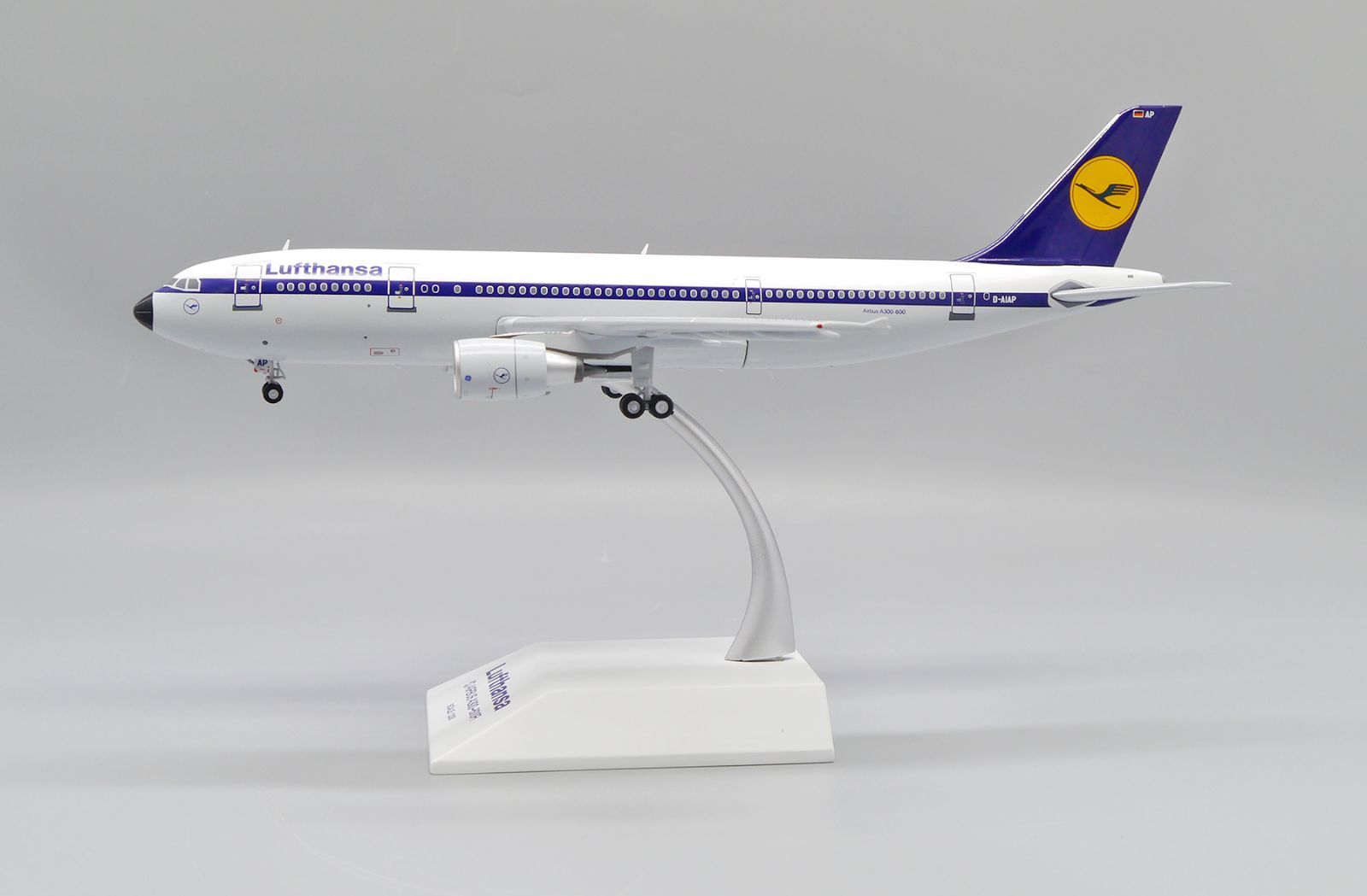 ルフトハンザドイツ航空 A300-600R D-AIAP 1/200 お取り寄せ商品】1/200 747-8 ルフトハンザドイツ航空 D-ABYR