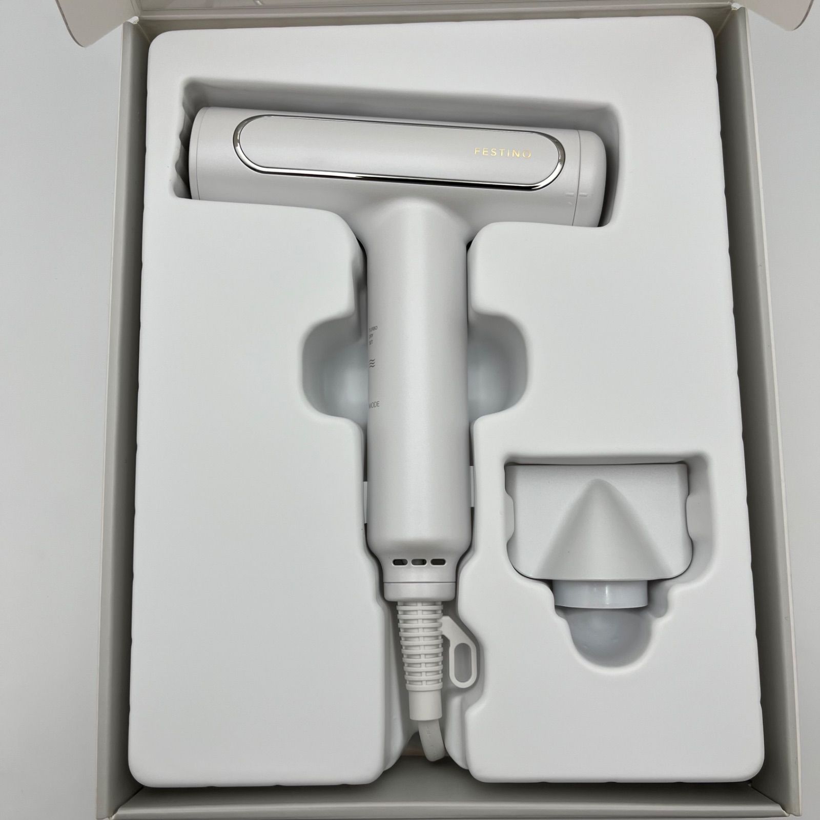 フェスティノ ツヤモイスト