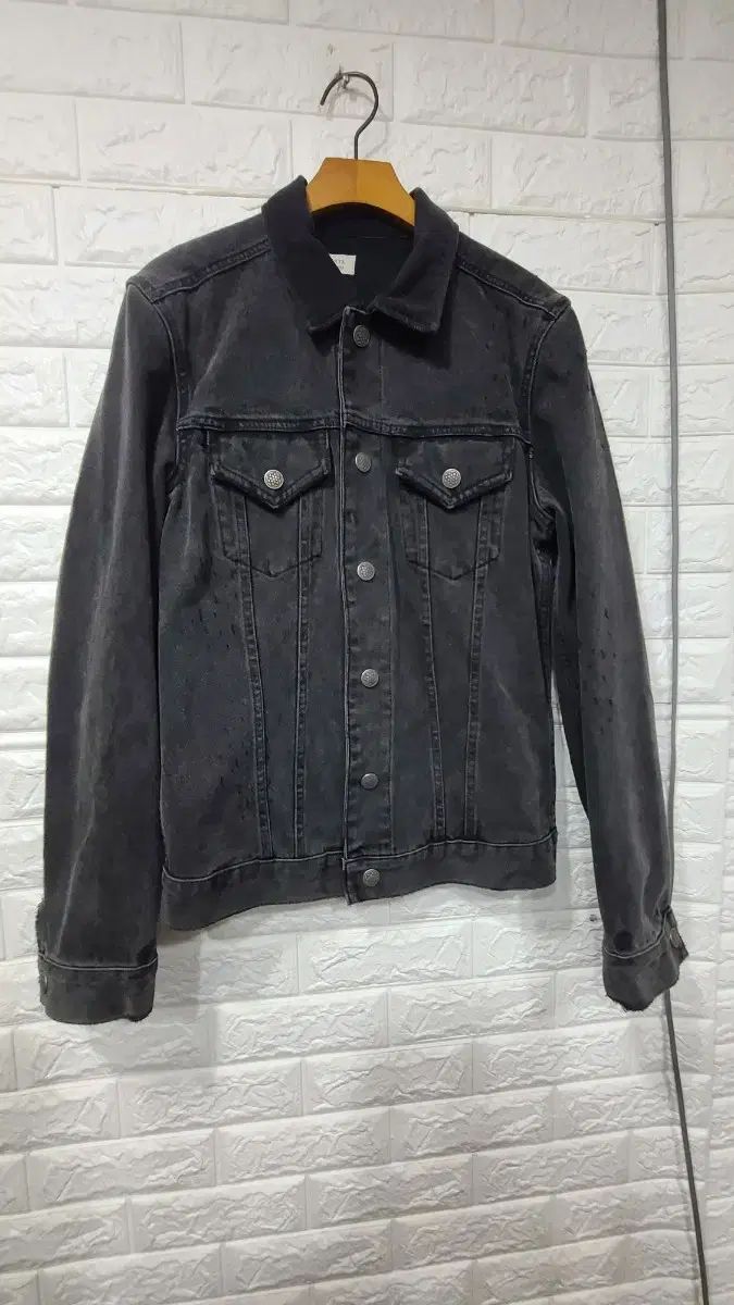 ALLSAINTS(オールセインツ) トラッカー デニムジャケット - メルカリ ALLSAINTS(オールセインツ) トラッカー デニムジャケット - メルカリ