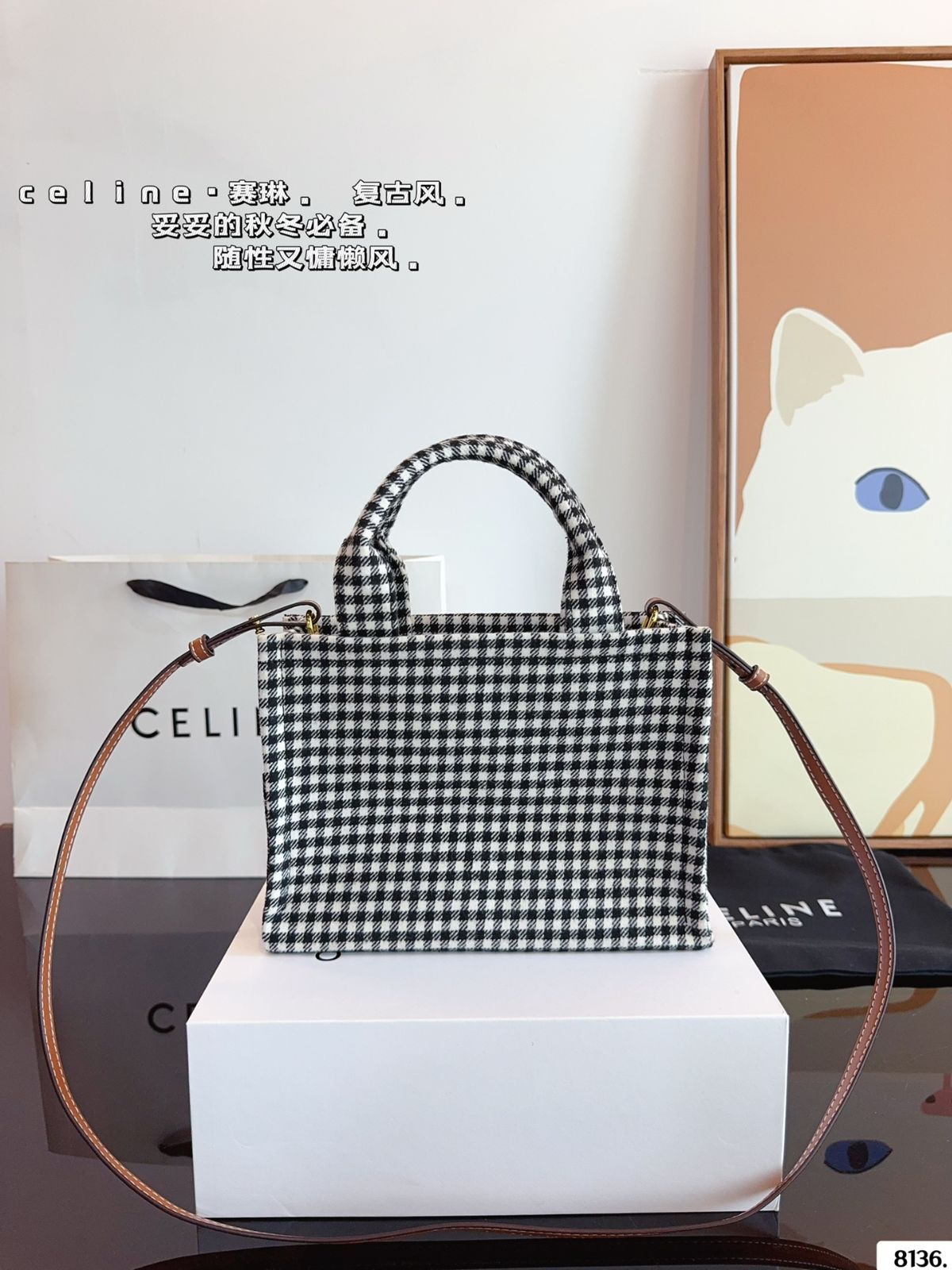 ふりふ　レッド蝶金具ボックス型ハンドバッグ ふりふ レッド蝶金具ボックス型ハンドバッグ - メルカリ