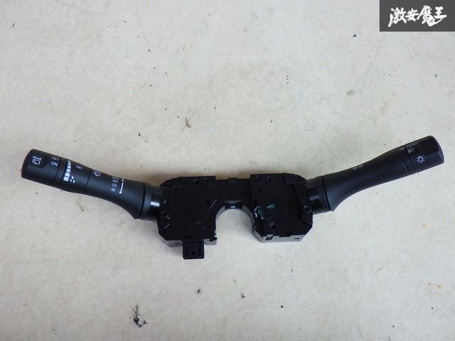 人気定番，新品 【新車外し品！】 日産 純正 E26 NV350 キャラバン