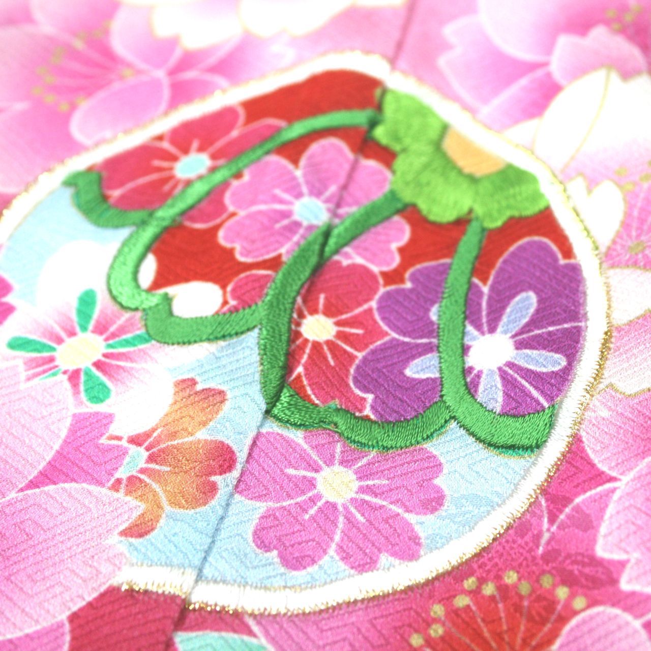 七五三 正絹 ７歳 四つ身 刺繍 絵羽 着物 長襦袢 ピンク 白