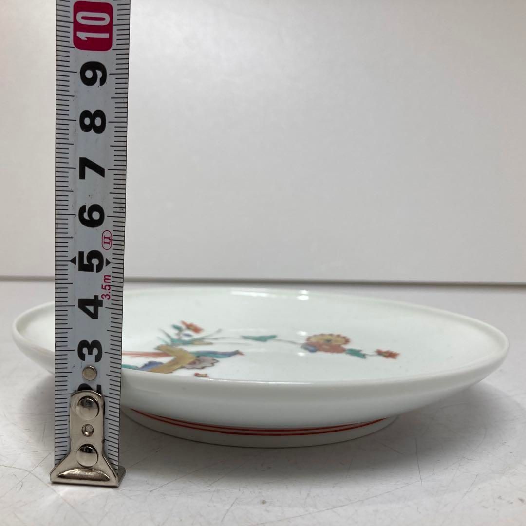 十四代　酒井田柿右衛門　錦菊鳥文皿　共箱　直径15.8cm東H5-0607② 十四代 酒井田柿右衛門 錦菊鳥文皿 共箱 直径