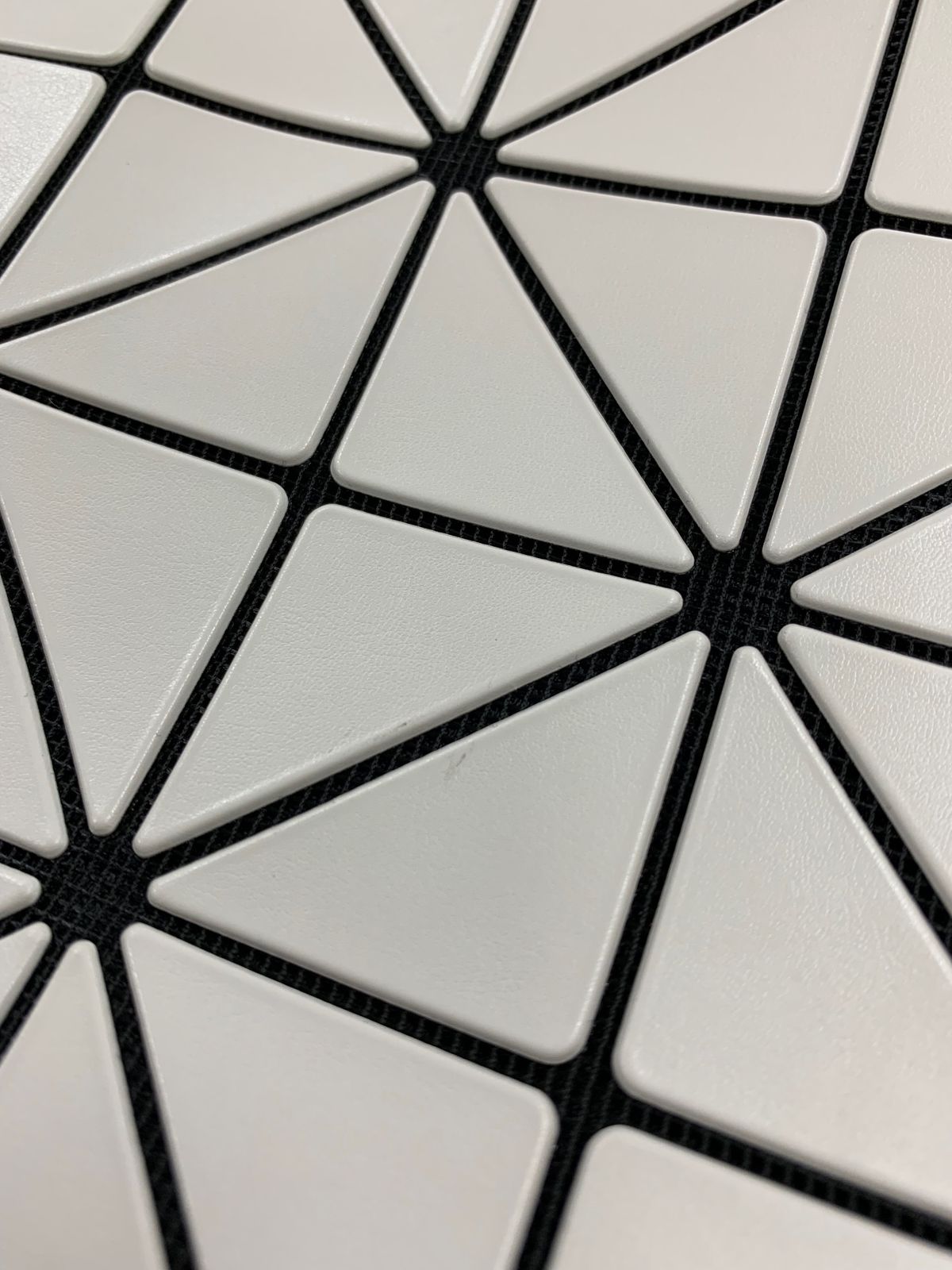 バオバオイッセイミヤケ ROCK MATTE BB56AG402 ハンドバッグ グレー  