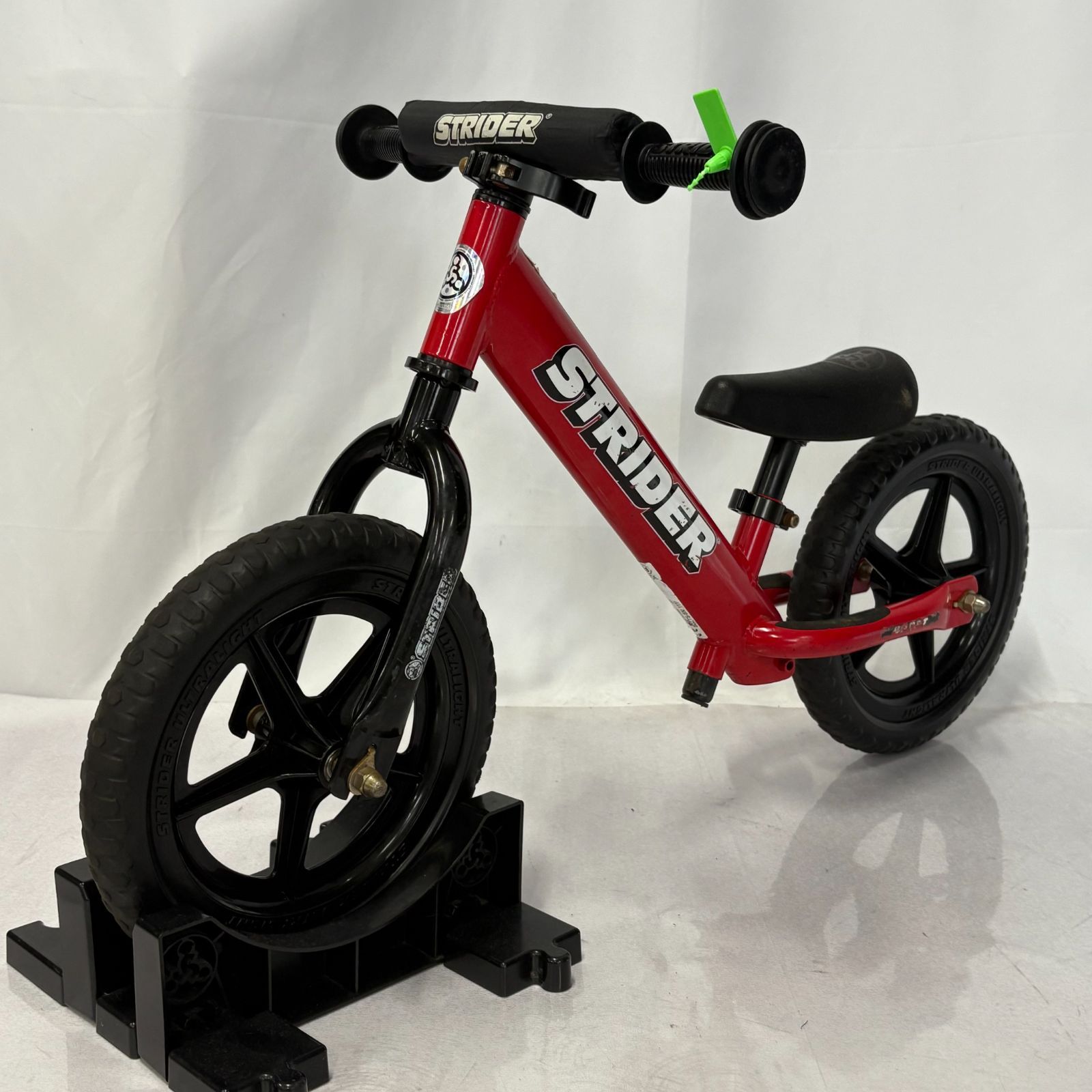 【美品】STRIDER ストライダー レッド ストライダー 12インチ レッド 日本正規品 STRIDER｜Yahoo