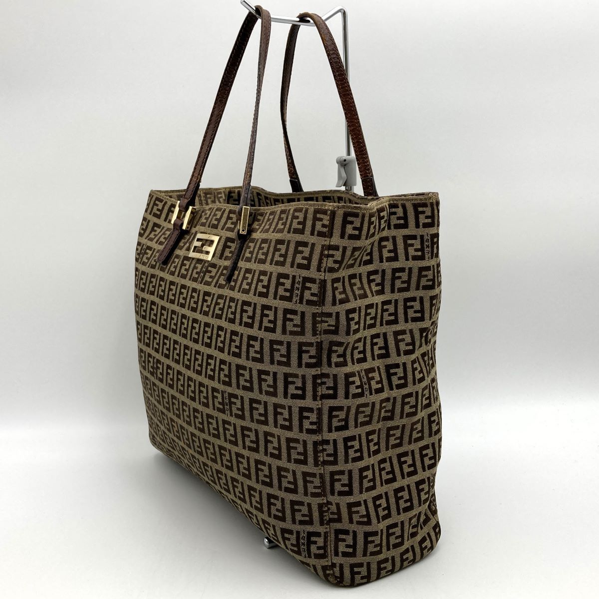 美品】11D570/フェンディ/ハンドバッグ/ズッキーノ柄/FFロゴ 美品】11D570/フェンディ/ハンドバッグ/ズッキーノ柄/FFロゴ