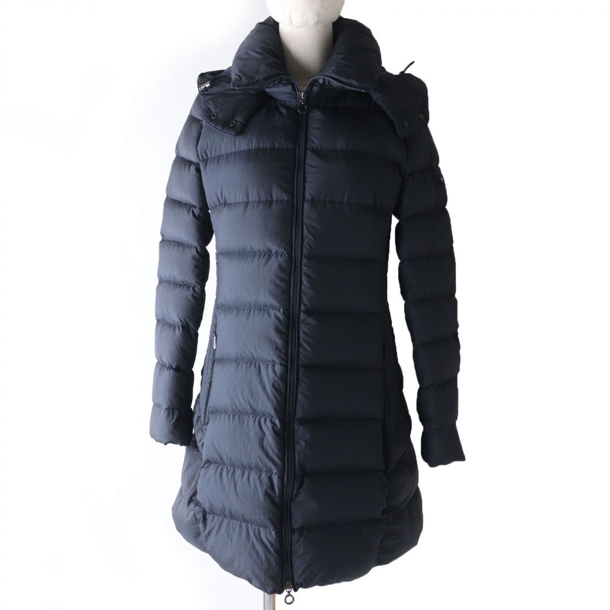 美品☆正規品 TATRAS タトラス 18AW LTA18A4496 POLITEAMA 美品☆正規品 TATRAS タトラス 18AW LTA18A4496 POLITEAMA