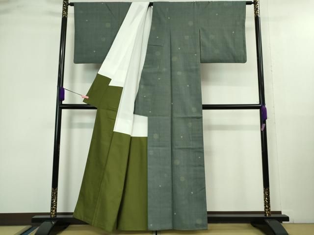 平和屋本店□極上 本場結城紬 重要無形文化財 100亀甲 飛び亀甲柄 丸文