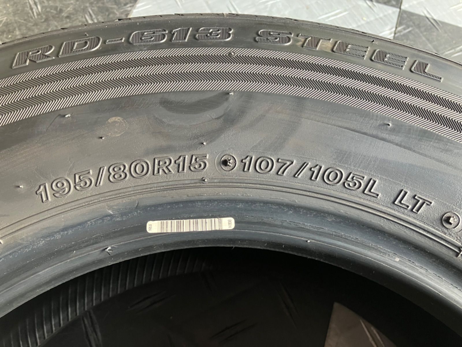 送料込み］BRIDGESTONE ブリヂストン RD-613 STEEL 195/80R15 107/105L 