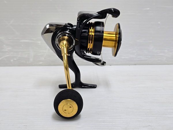 品】 ダイワ Daiwa スピニングリール 23 レガリス LT6000D-H 〇YR