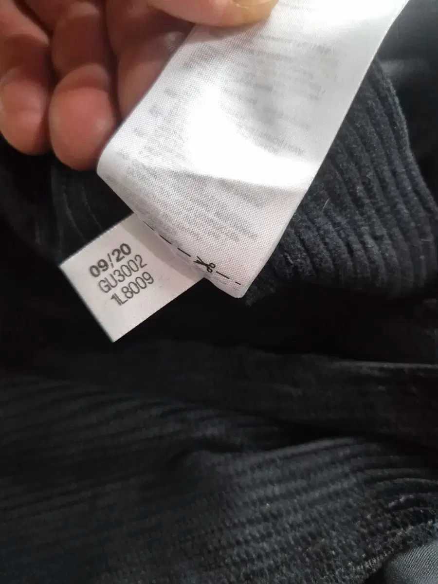 adidas アディダス