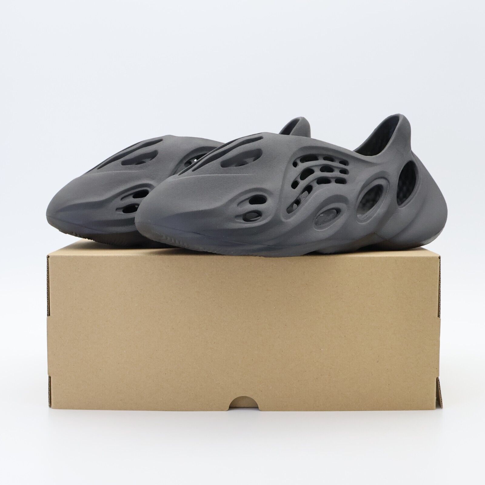 靴/シューズ31.5cm 新品 adidas YEEZY Foam Runner Onyx